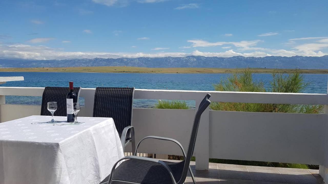 Apartman Mara Vir Exterior foto